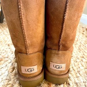COPY - Size 6 Women’s UGG boots in Chestnut